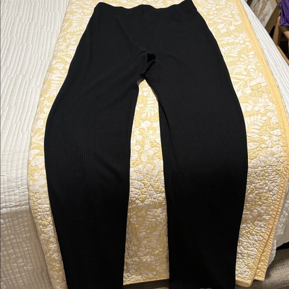 Black Ribbed Pants - Picture 4 of 5